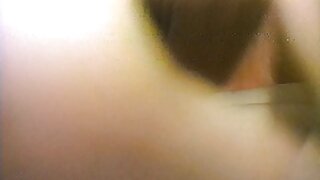 Zgodna crnka u visokim potpeticama siše kurac porno casting srbija prije nego što je pojebe psiću
