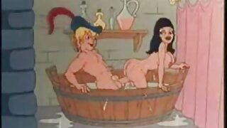 Besramna brineta porno srbije kuja Yulia Bright masturbira na otvorenom