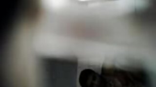 Razvratna free porno srbija zgodna žena Lana Roy dopušta prodiranje u tijesnu analnu rupu