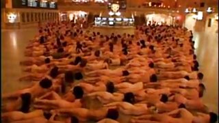 Zanosna plavokosa kurva jaše veliki crni dong u domaci porno srbija pozi kaubojke