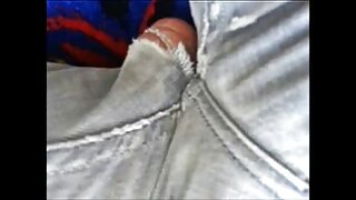 Poželjnu amatersku djevojku strastveno porno amater srbija pipaju prstima
